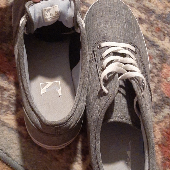 Vans Sneakers - Picture 3 of 3